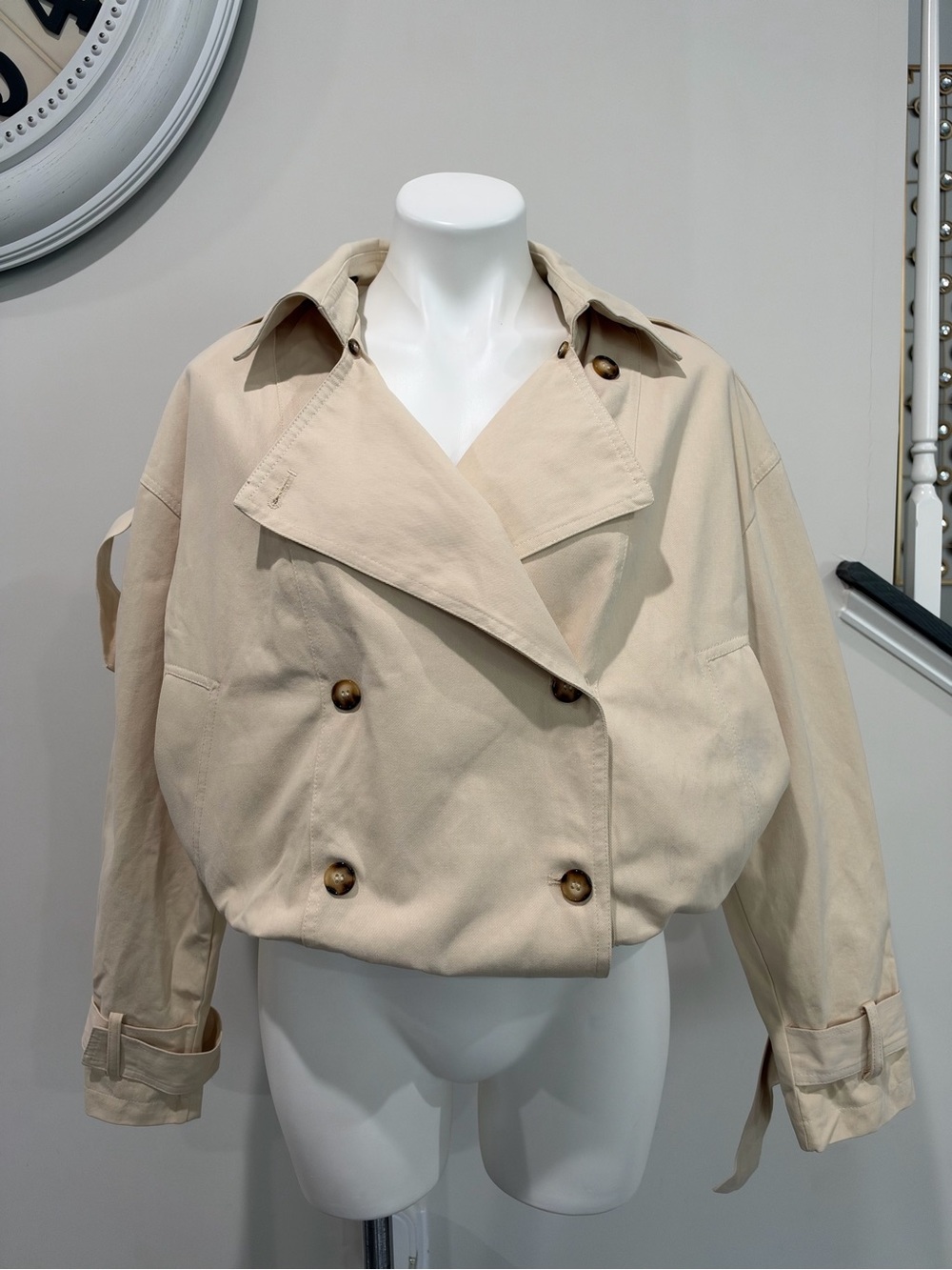 New Edikted Crop Cotton Trench Coat *missing removable fur* size small